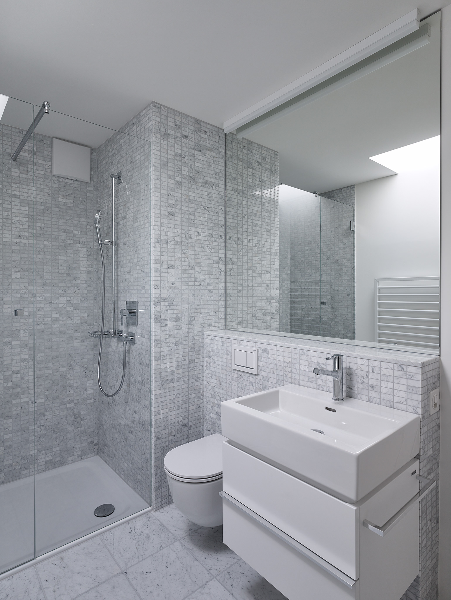 E18662 Alpa 073115p SCREEN